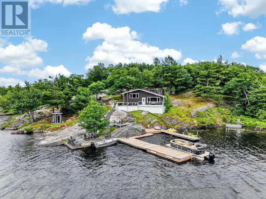 101 Healey Lake Water, The Archipelago (Archipelago South)